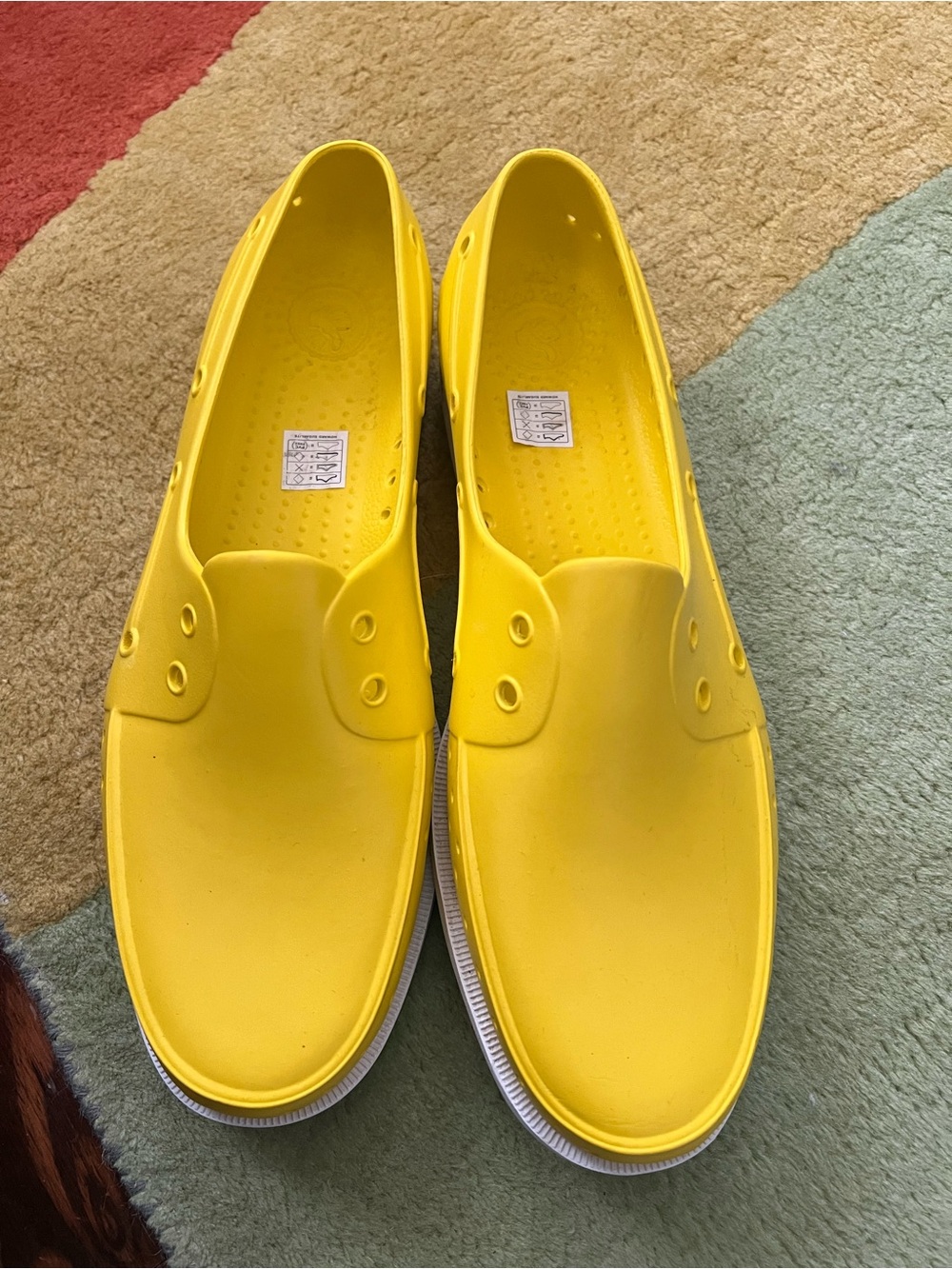 Native Shoes Howard Sugarlite Yellow Unisex US M 12/ W 10 Slip On Boat